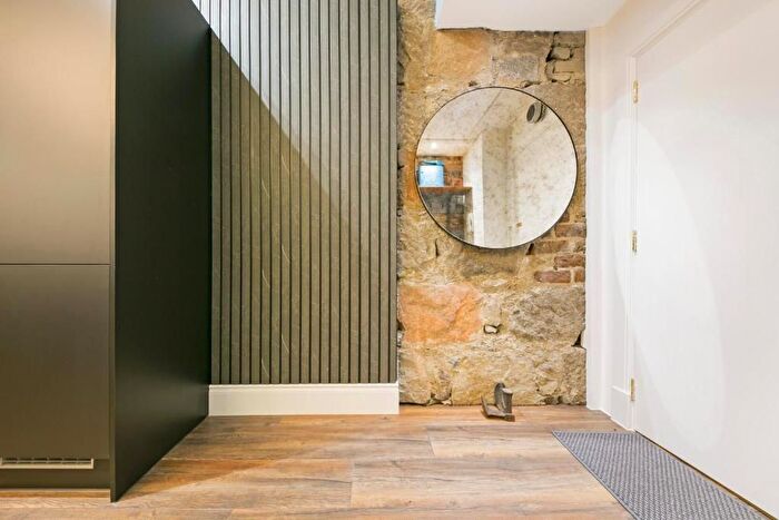 1 Bedroom Flat To Rent In Market Street, Aberdeen, AB11