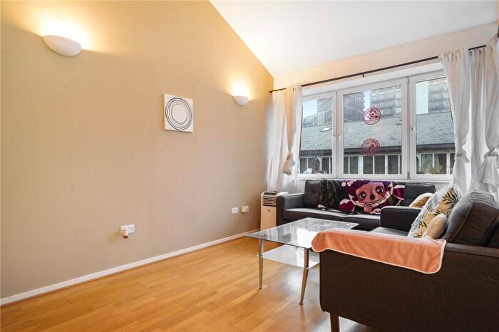 2 Bedroom Duplex For Sale In The Grainstore, Western Gateway, London, E16