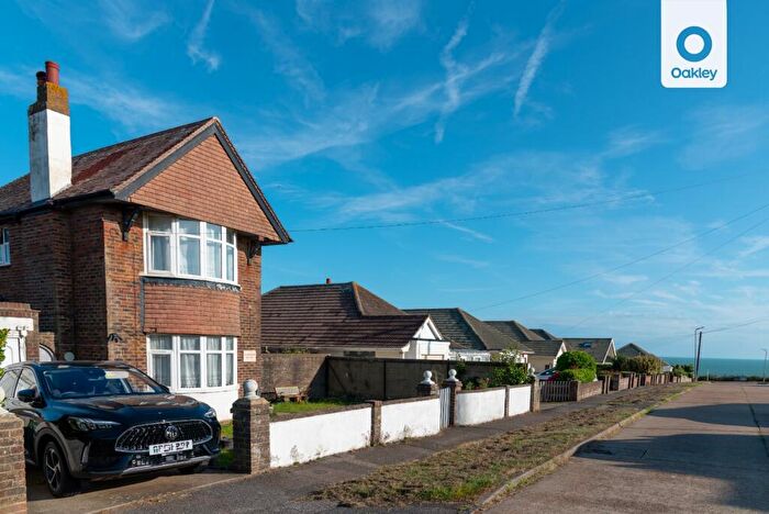 3 Bedroom Detached House For Sale In Lincoln Avenue South, Peacehaven, BN10
