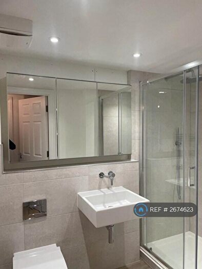 2 Bedroom Flat To Rent In Fountain Mill, Bristol, BS5