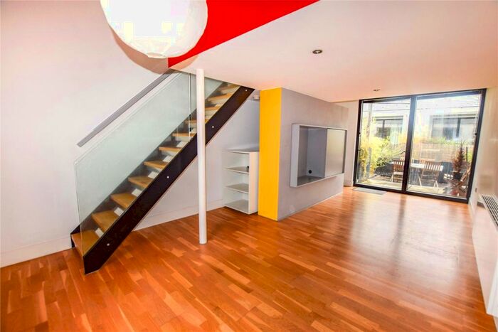 2 Bedroom Terraced House To Rent In Ash Street, Salford, M6