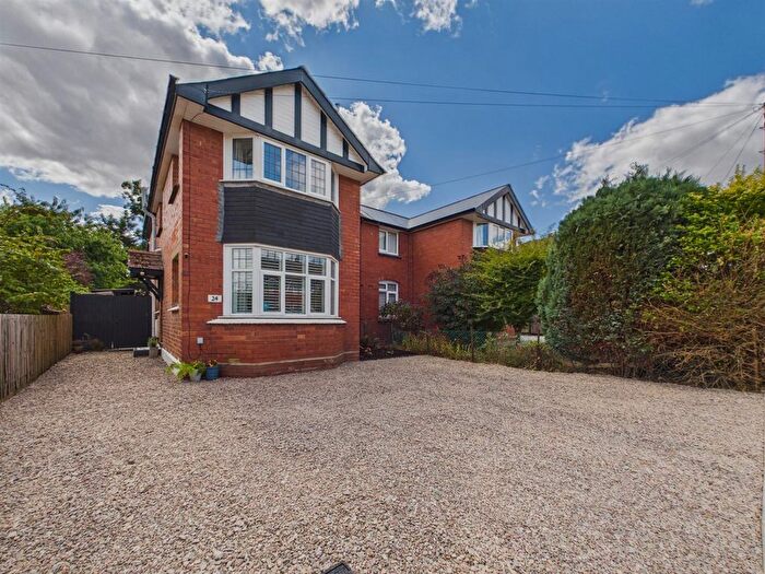3 Bedroom Semi-Detached House For Sale In Bosbury Road, Malvern, WR14