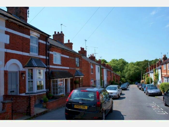 2 Bedroom Terraced House To Rent In Brook Street, Twyford, Berkshire, RG10