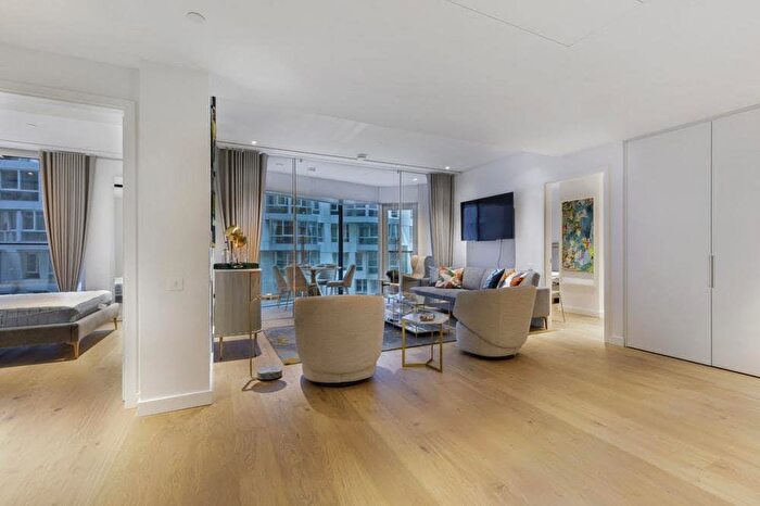 2 Bedroom Apartment To Rent In Electric Boulevard, London, SW11