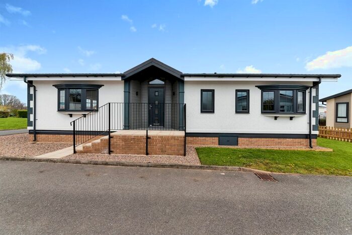 2 Bedroom Mobile/park Home For Sale In Allington Gardens, Allington, Grantham, NG32