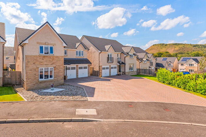 5 Bedroom Detached House For Sale In Mossend Gardens, West Calder, EH55