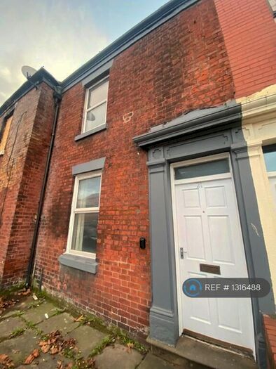 2 Bedroom Terraced House To Rent In Deepdale Road, Preston, PR1