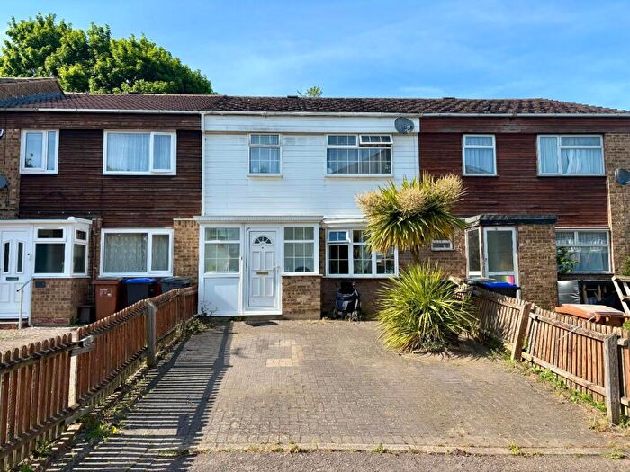 3 Bedroom Terraced House For Sale In South Paddock Court, Lings, Northampton, NN3