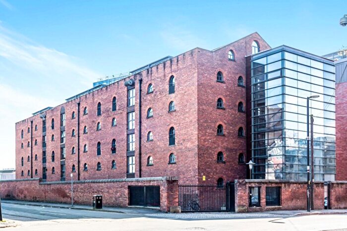 2 Bedroom Apartment To Rent In Jacksons Warehouse, Tariff Street, Manchester, M1