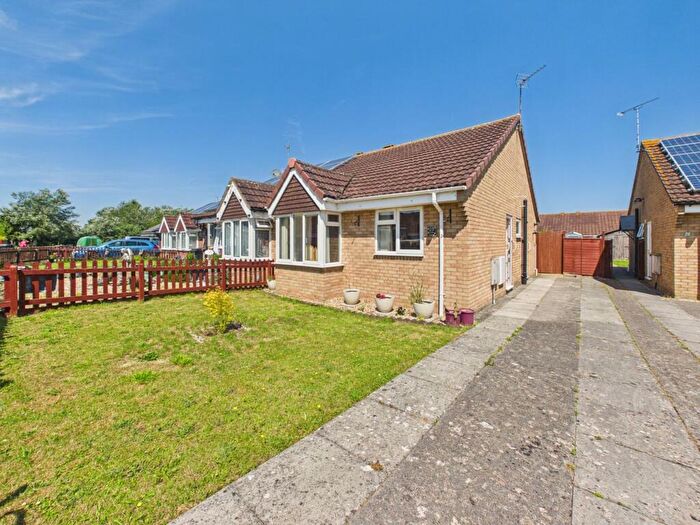 2 Bedroom Semi-Detached Bungalow For Sale In Axe Close, Weston-Super-Mare, BS23