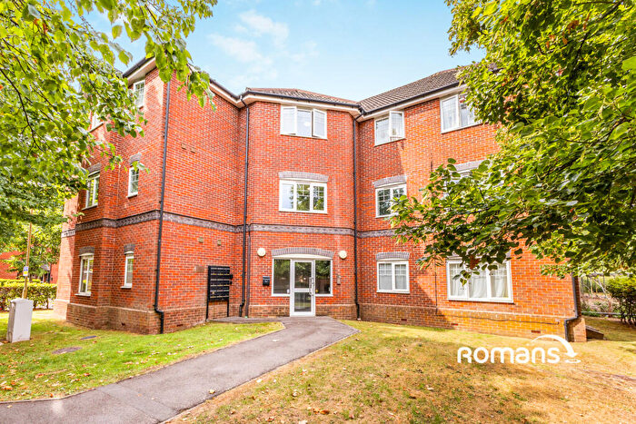 1 Bedroom Flat To Rent In Ashdene Gardens, Reading, Berkshire, RG30