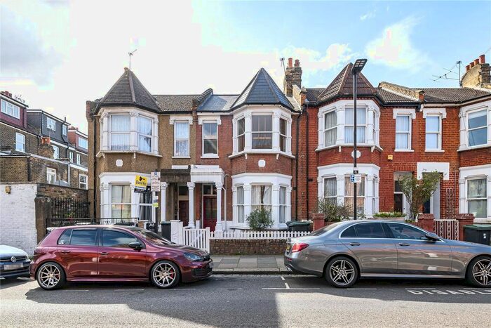 2 Bedroom Flat To Rent In Allison Road, Harringay, London, N8