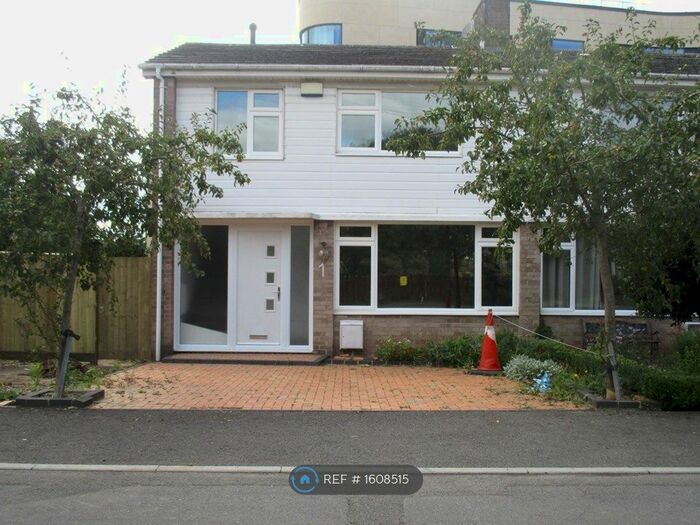 3 Bedroom Semi-Detached House To Rent In Dorian Close, Bristol, BS7