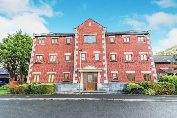 2 Bedroom Flat To Rent In Halliwell Heights, Walton-Le-Dale, Preston, PR5