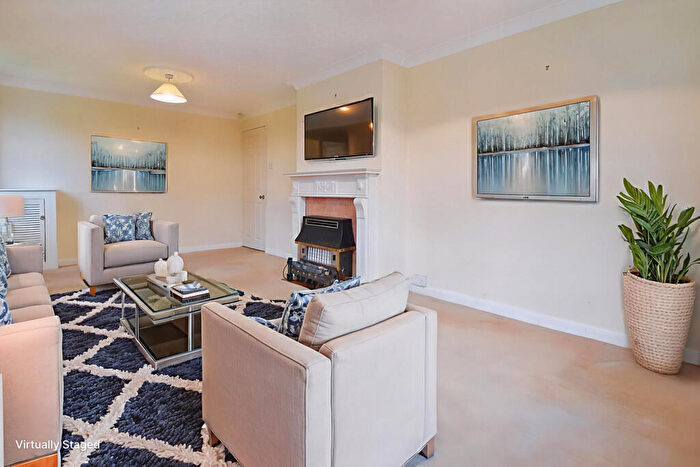 3 Bedroom Detached Bungalow For Sale In Tinkle Street, Grimoldby, LN11