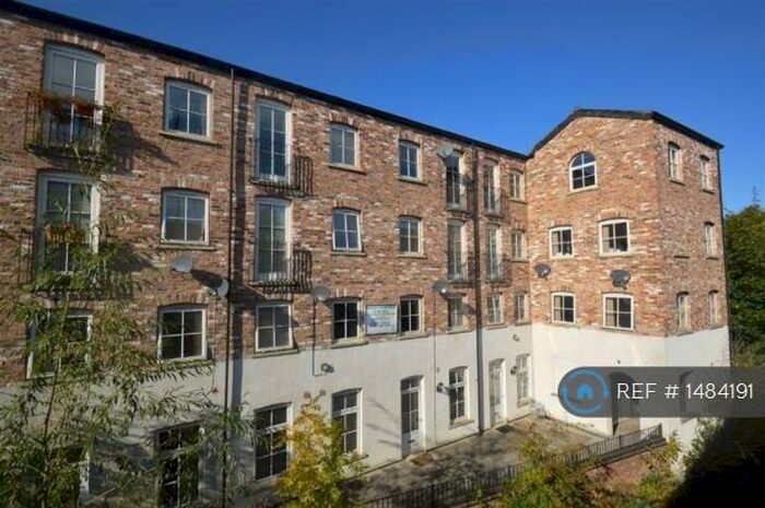 2 Bedroom Flat To Rent In Alma Mill, Macclesfield, SK11