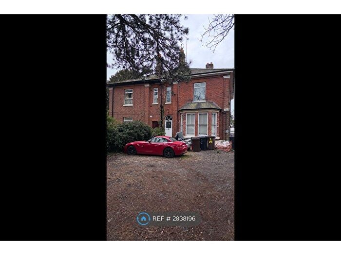 2 Bedroom Flat To Rent In Tettenhall Road, Wolverhampton, WV6