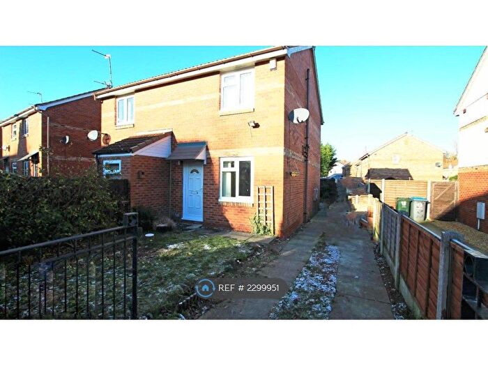 2 Bedroom Semi-Detached House To Rent In Herschel Road, Bradford, BD8