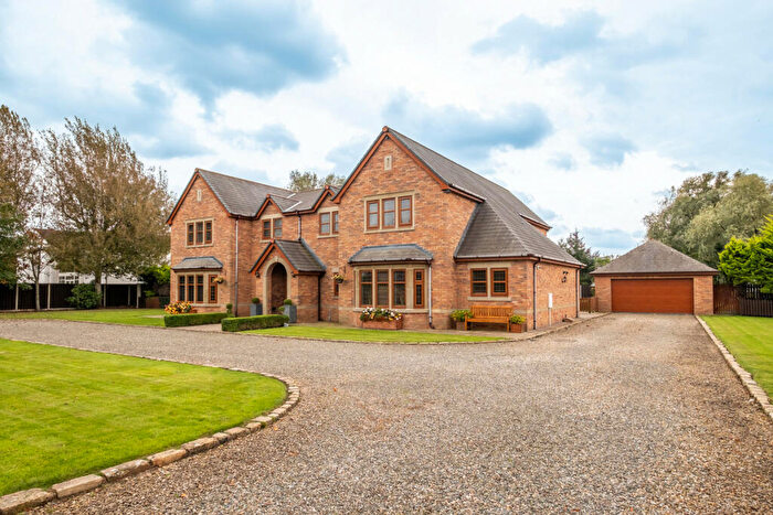 5 Bedroom Detached House For Sale In Division Lane, Lytham St.annes, FY4