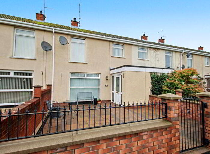 3 Bedroom Mid Terraced House For Sale In Camlin Park, Crumlin, BT29