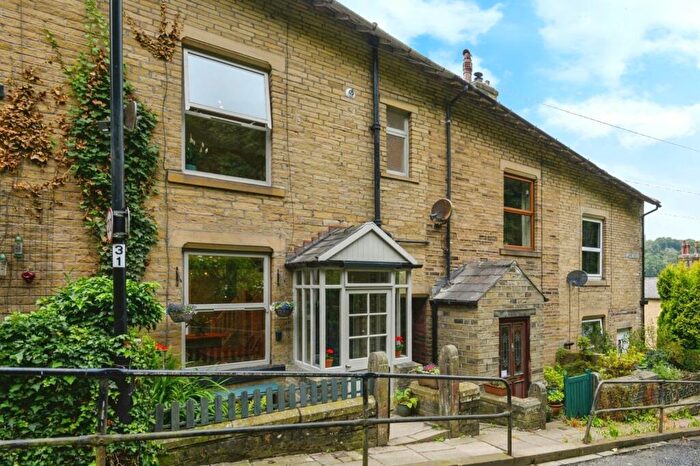 3 Bedroom Terraced House For Sale In Cliffe Royd, Wadsworth Lane, Birch Cliffe, Hebden Bridge, HX7