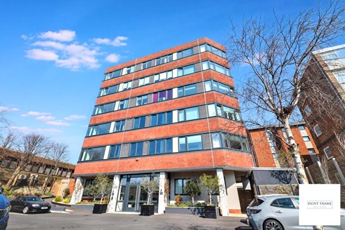 2 Bedroom Flat For Sale In Upperton Road, Eastbourne, BN21