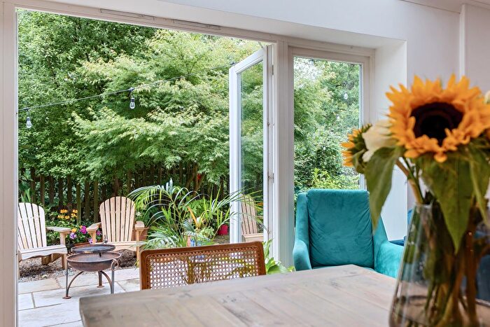 1 Bedroom Flat For Sale In Warwick Park, Tunbridge Wells, TN2