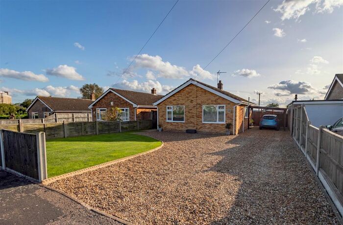 2 Bedroom Bungalow For Sale In Stanley Close, Cantley, Norwich, NR13