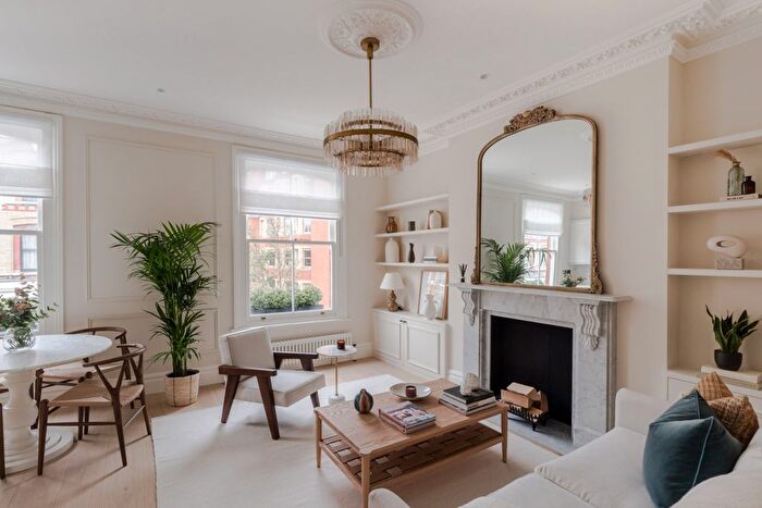 2 Bedroom Flat For Sale In Cheniston Gardens, London, W8