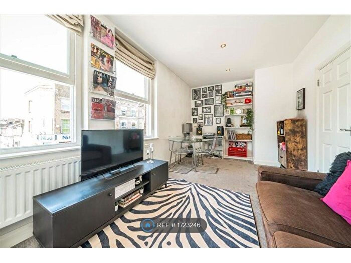 1 Bedroom Flat To Rent In Hammersmith, London, W12