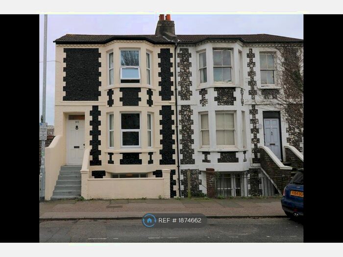 5 Bedroom Semi-Detached House To Rent In Upper Lewes Road, Brighton, BN2