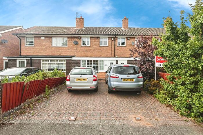 3 Bedroom Terraced House For Sale In Worlds End Lane, Quinton, Birmingham, B32