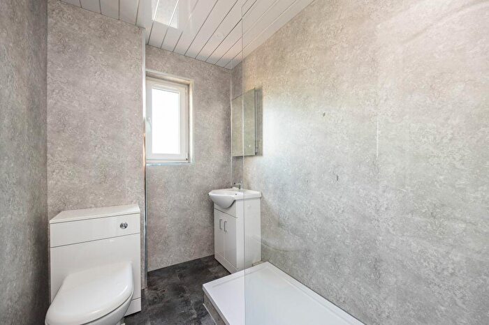 1 Bedroom Flat For Sale In / Coxfield, Edinburgh, EH11