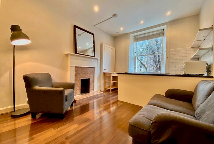 1 Bedroom Flat To Rent In Yeaman Place, Polwarth, Edinburgh, EH11