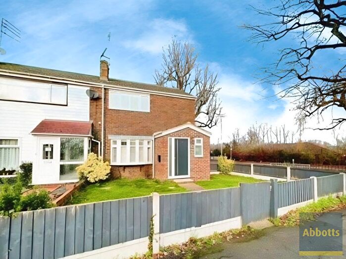 2 Bedroom Property To Rent In Church Road, Basildon, SS16