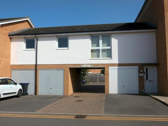 2 Bedroom Flat To Rent In Olympia Way, Whitstable, CT5