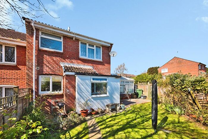 1 Bedroom Semi-Detached House For Sale In Gainsborough Way, Yeovil, BA21