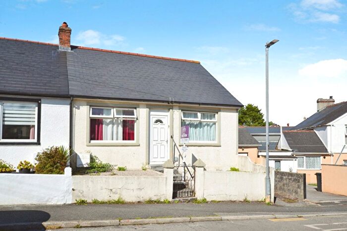 4 Bedroom Bungalow For Sale In North Roskear Road, Tuckingmill, Camborne, Cornwall, TR14