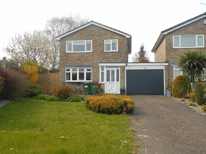 3 Bedroom Detached House To Rent In Elm Tree Avenue, Kilburn, Derbyshire, DE56