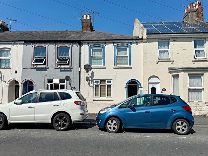 1 Bedroom Apartment For Sale In Lyon Street, Bognor Regis, PO21