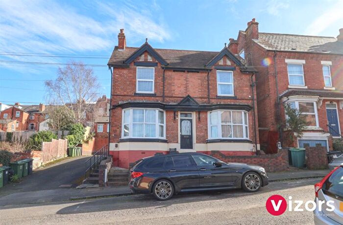 1 Bedroom Maisonette For Sale In Oakly Road, Southcrest, B97
