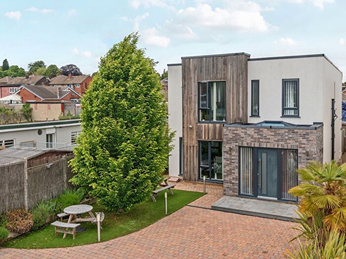 4 Bedroom Detached House For Sale In Cedar House, Little Hemsworth, Hemsworth, Pontefract, West Yorkshire, WF9