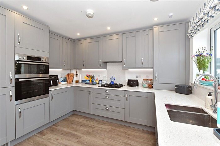 3 Bedroom Semi-detached House For Sale In Bethell Road, Faversham, Kent, ME13