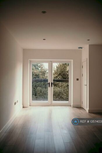 1 Bedroom Flat To Rent In Belle Vue Place, Sudbury, CO10