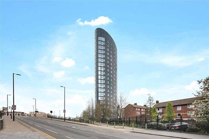 2 Bedroom Flat To Rent In Angel Lane, Stratford, London, E15