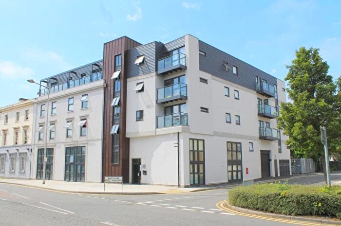 1 Bedroom Flat For Sale In Dixie Apartments, Cardiff Bay, CF10