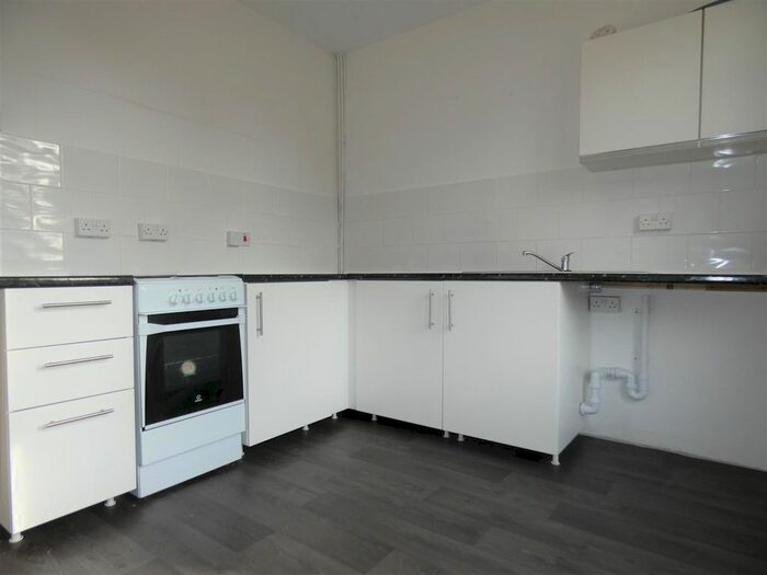 2 Bedroom Maisonette To Rent In Westgate Bay Avenue, Westgate-On-Sea, CT8