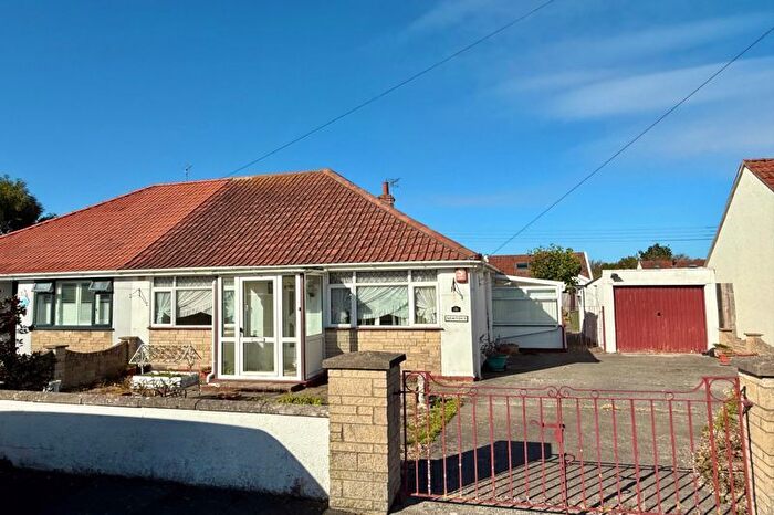 2 Bedroom Semi-Detached Bungalow For Sale In Trelawn Close, St Georges - ' Garage, BS22