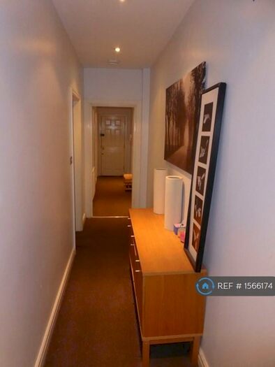 2 Bedroom Flat To Rent In London Court, Liverpool, L3