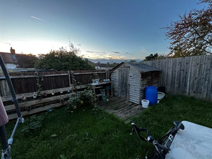 2 Bedroom Apartment To Rent In Orange Hill Road, Edgware, HA8